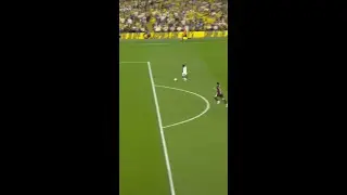 WORLD-CLASS Joel Piroe pass for Gnonto goal!