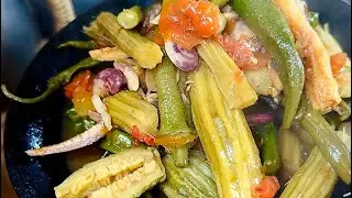 Pinakbet ilocano pinakbet overload umayen kakabsat Manganen agbiag!! God bless everyone..