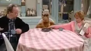 Alf y su pastel