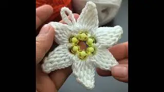 Wooow 💥 I made this keychain and everyone loved it! #knitting #crochet