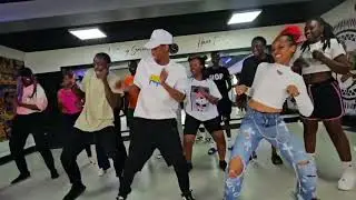 MOVAZ WAROMBOSAJI -NAENDA HIVI NAKAM(DANCE)