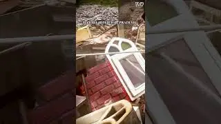Shocking Video: Entire restaurant swept away by flood, only the&nbsp;gate&nbsp;stands.