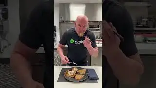 Dana White tries Beaver Tails 🦫