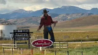 Road trip across Canada 2025. A scenic drive along the Cowboy trail in Southern Alberta. #canada 