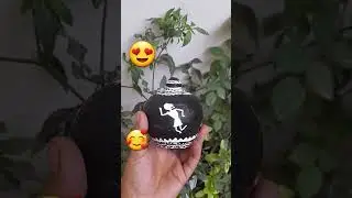 How do you draw a Warli painting on a pot? Easy Gullak Painting #shorts #diy #warli #painting
