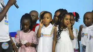 Ecole Américaine du plateau des 15 ans - Prestation des enfants