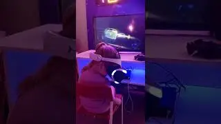 виар очки доча испугалась акул 😁 подпишись на канал) до конца 😂