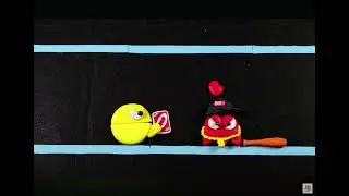 Pac-Man vs Red Ghost