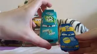 Abriendo varios coches de cars