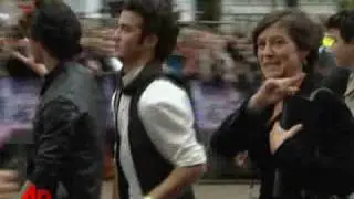 Kevin Jonas Gets Engaged
