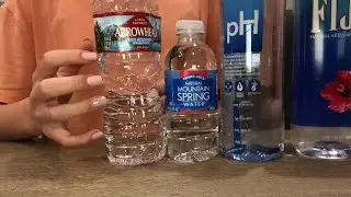 Asmr - Romi&rsquo;s custom video! Plastic water bottle tapping 💧💧🌸🧋🧩