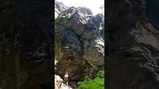 BONES OF YMIR (5.10d)  Eagles Rest, Oregon #climbing