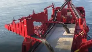 Sea trials of trailing suction hopper dredger YED PRIOR with IHC build Screen Towers