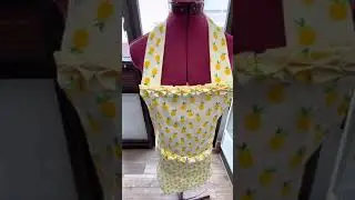 Chef Kitchen Apron 100% Cotton Pineapple Print Handmade Flowers with Pocket Made in Canada