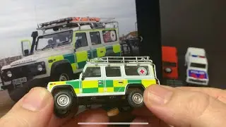 Adding the Mini GT Land Rover in British Red Cross livery to the Land Rover collection