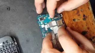 BlackBerry Q5 замена слота SIM карты