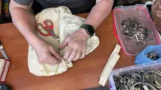 ASMR.  Cutting bags: the sound of metal, leather, scissors.