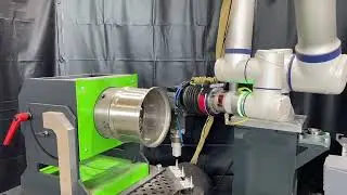 Schleifroboter Cobot mit Suhner EFC und Elite Robots