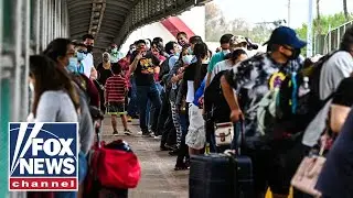 Biden acknowledges the US has a border crisis