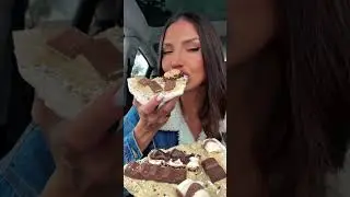THE CRISPIEST CHOCO PIZZA EVER🍫🍕😍😱🤤 #pizza #asmr #eating #food #dubai #mukbang #foodie #cute