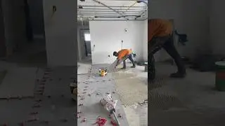 Na obra e assim!! Instalando porcelanato 90x90 #azulejista #porcelanato #reforma #bbb24 #obra #fds