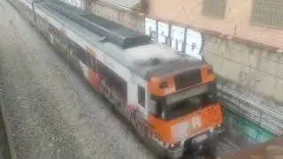 Rodalies de Catalunya UT 447 R4 direcci&oacute;n Terrassa Estaci&oacute; del Nord #train