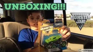 Monster Jam UNBOXING & REVIEW: Gas Monkey Garage