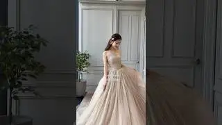 【TAKAMI BRIDAL】2 wayで印象チェンジ🤍Gold Chloe✨  #bride #wedding #花嫁 #ウェディングドレス#レース #結婚式 #ドレス