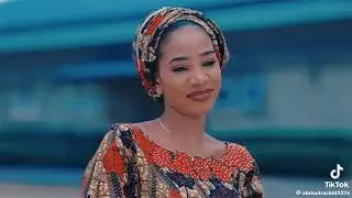 Ga wani sabin mawaki akwai kalamai
