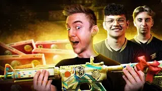 Распаковываем сувениры для команды ECSTATIC!