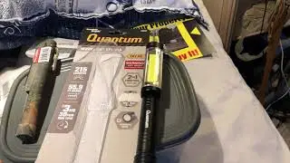 Quantum 215 lumens flashlight