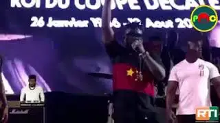 Tenor rend hommage a dj arafat au stade houphouet boigny