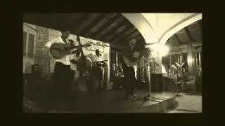 Oachale af Wo(r)ldtournee: Ardilla y los Locos de la Bodeguita - Whisky barato