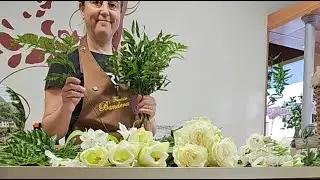 ✨ Eleganza in Bianco: guarda Barbara creare un bouquet unico in diretta ✨