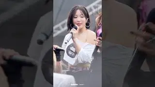 이쁘다😘 #EXID #이엑스아이디 #HaNi #하니 #Kpop #WaterBomb #Fancam #Vietnam #워터밤 #ahnheeyeon #안희연 #베트남