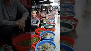 Daily life in a food frog market @TechWizCreative #AnimalMarket