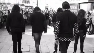 Flashmob de Tr3s Flamenco, Farruquito, Farru y Carpeta en la Puerta del Sol de Madrid
