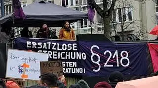 2024-12-07 Karlsruhe - Demo gegen Paragraf 218 - Auftaktkundgebung