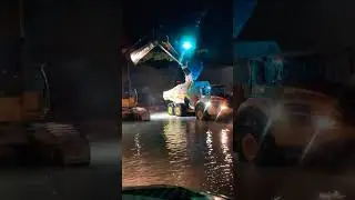 sand mining in the rain #bluecollar #heavyequipment #excavator  #haultruck  #volvo