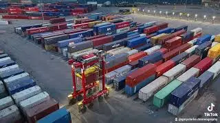 Night shift on the docks