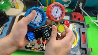 VEVOR 4 Way AC Gauge - AC Manifold Gauge Set for R134A R22 R12 R410A Refrigerant