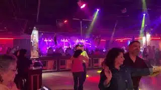 Gary Hobbs @Thirsty Horse Saloon, Sunday, 20221009, #Tejano dancing