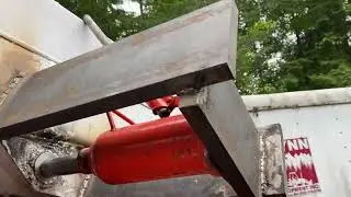 How to remove a stuck Hydraulic cylinder pin-The easy way.
