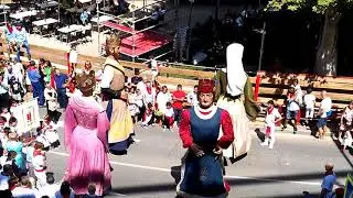 Baile de los Gigantes (Pedro y Mila)