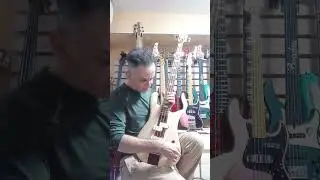BASS HUNTER Spector Euro Deluxe &mdash; эксклюзивная модель для Японии #soundcheck #bass #electricbass ...