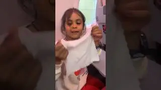 Vistara Flight offered Hot towel used for refreshing, #trending #viralshorts #vistara #foryou #cute