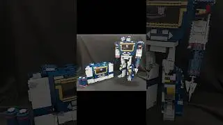MOC Lego G1 Transformers Soundwave transformation #lego #Transformers #Soundwave