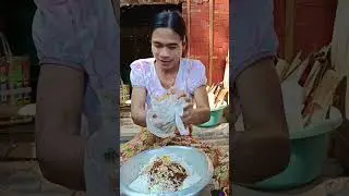 မုန့်ဖက်သုပ်လေမစားရတာကြာလို့ မုန့်ဖက်သုပ်စားမယ် သဲလေးလို့😋#foodvlog 