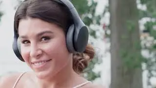 Motorola Pulse Escape Bluetooth Over-Ear Headphones