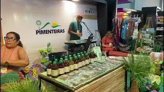 Feira dos munic&iacute;pios e pimenteiras esta participando e as meninas da associa&ccedil;&atilde;o foram dona valdenia